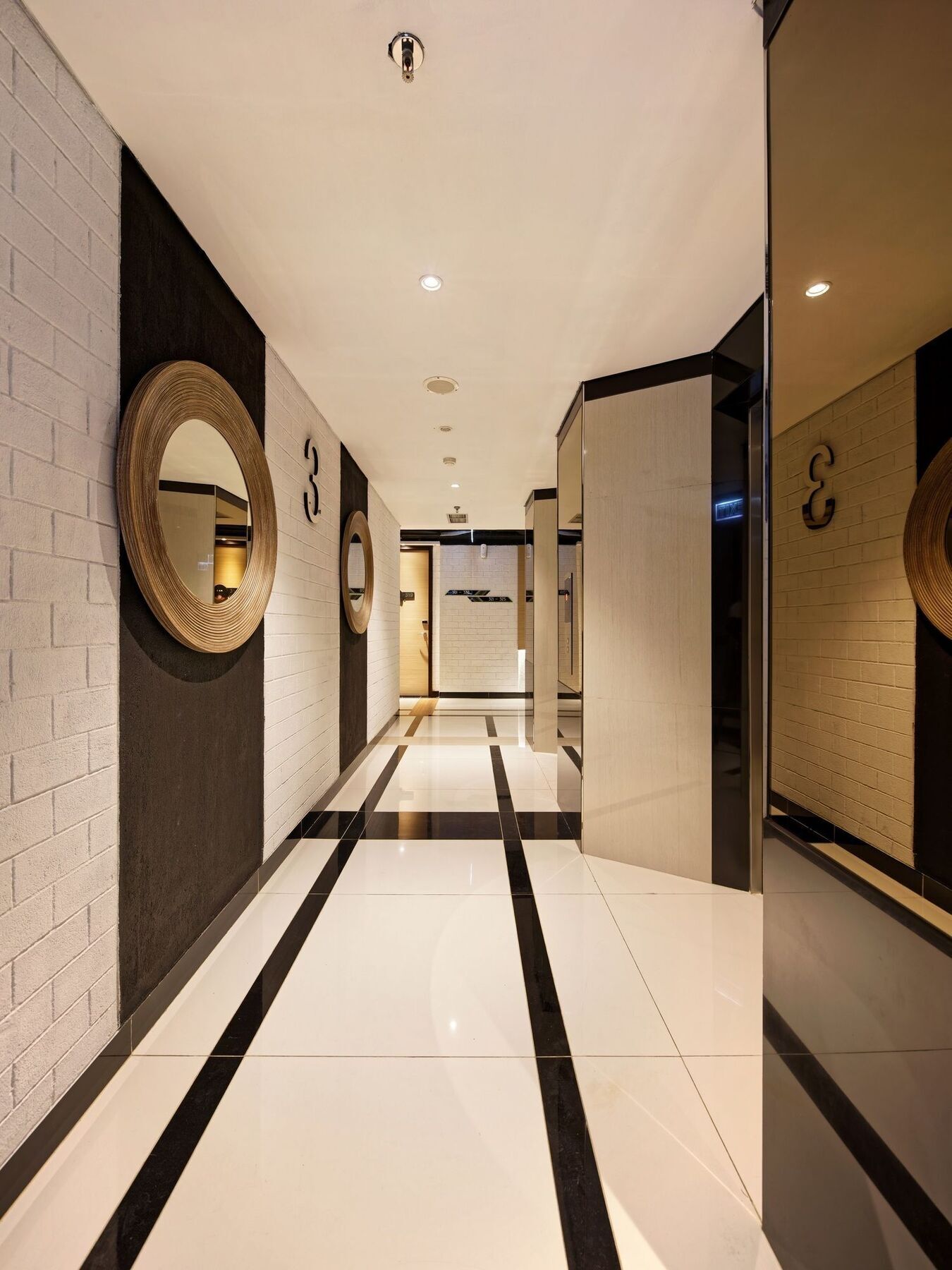 Отель Maxone Platinum Hayam Wuruk Джакарта Экстерьер фото